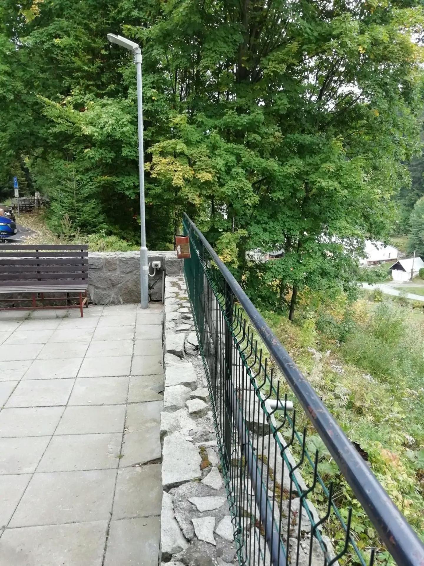 Karlov Pod Pradedem Apartment